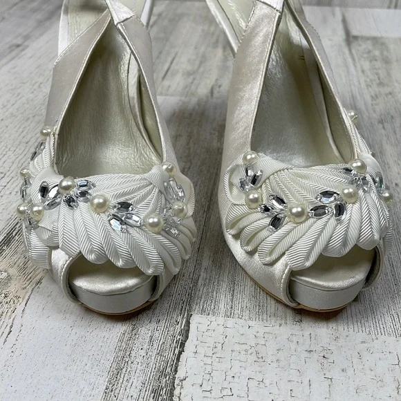 Menbur Cathy bridal slingback heels - 36 EU/ 6 US - Picture 2 of 12